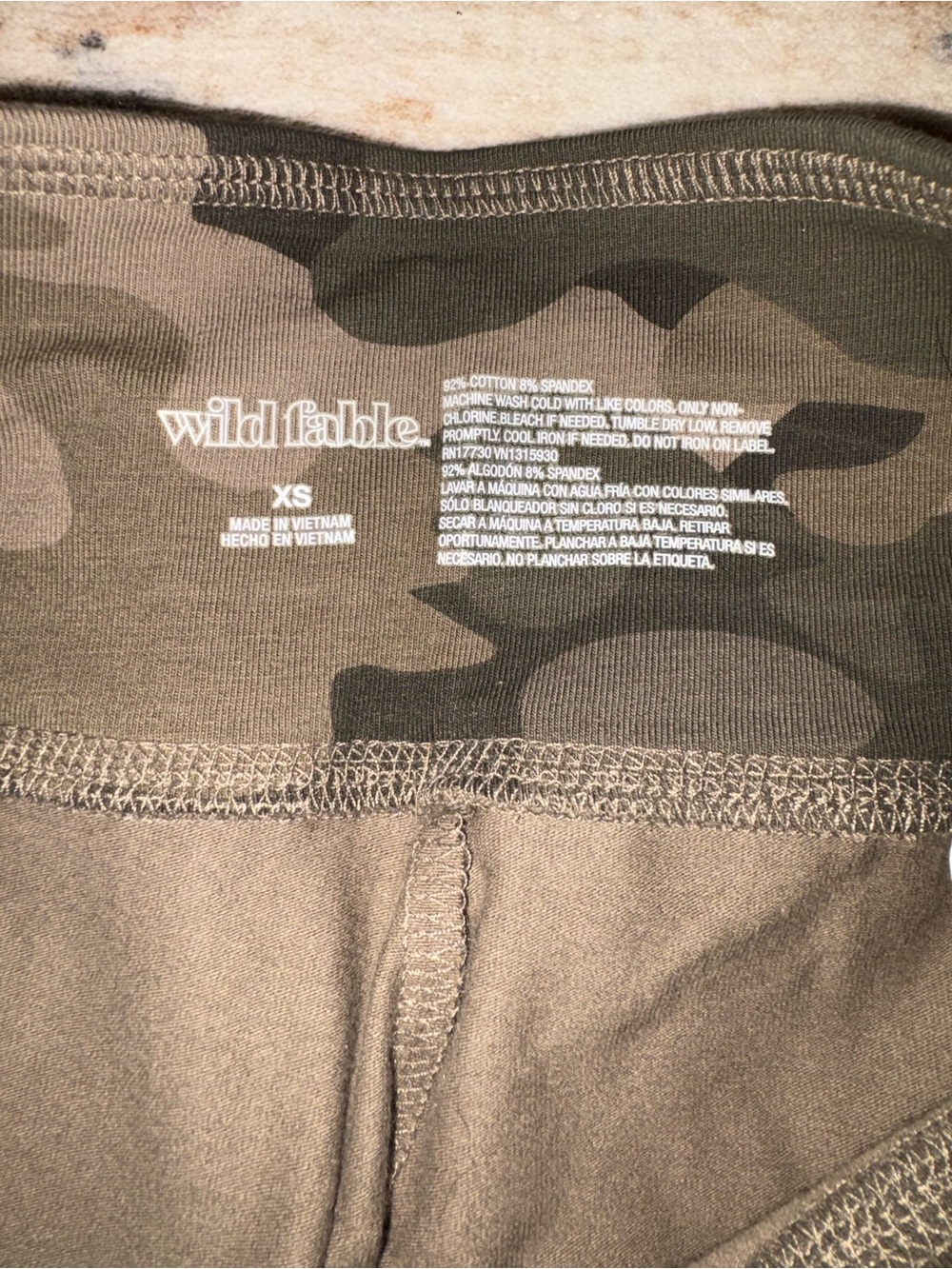🍑 Camo Leggings - Olive & Charcoal Brand New Size Extra Small Wild Fable - Picture 3 of 6